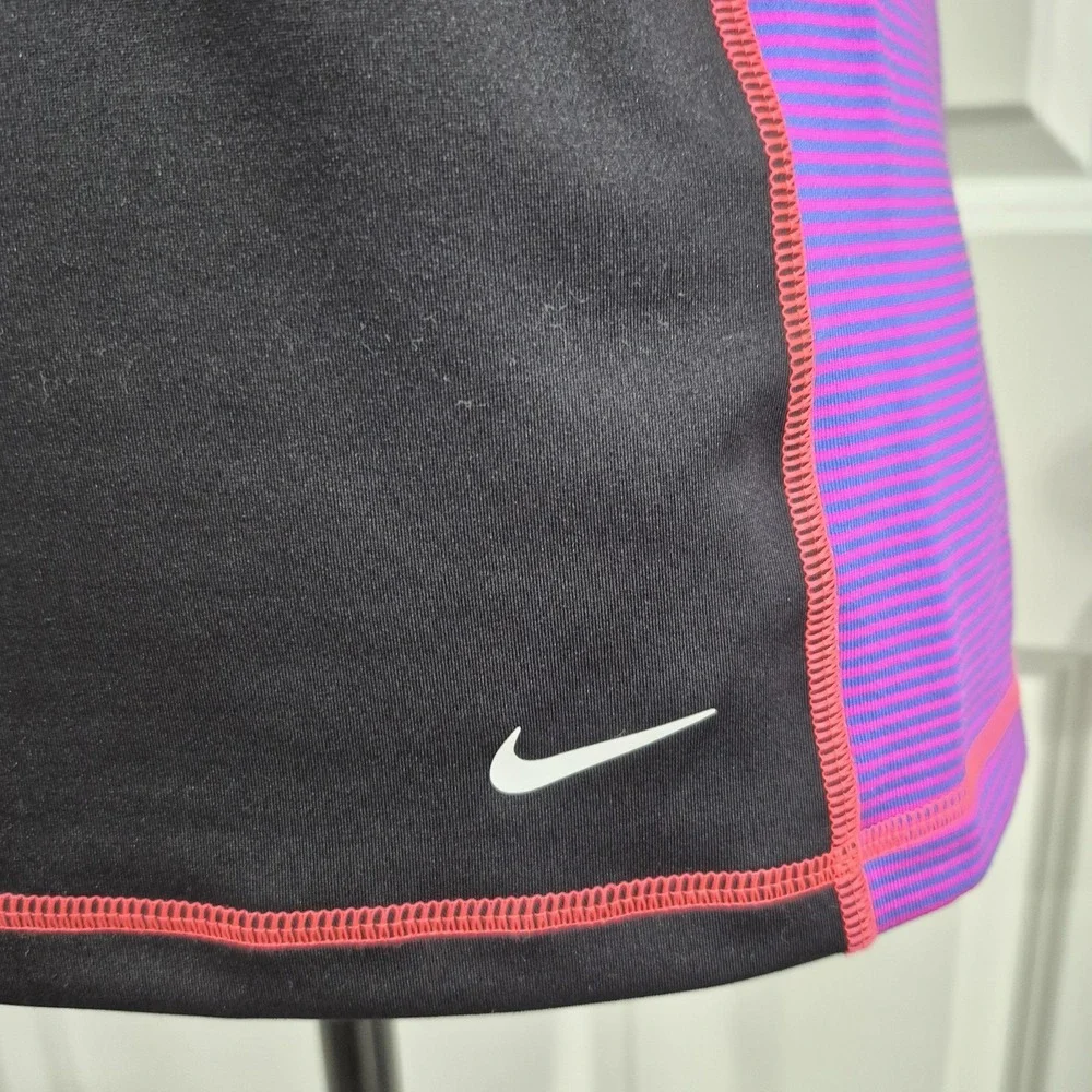 Nike Swim Shirt Womens Medium Black Rashguard Short Sleeve Top Surf Beach